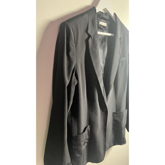 Garnet Hill 100%Silk Relaxed One Button Blazer Womens Size 12 Black Unstructured - Picture 4 of 13